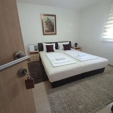 アパート Platz *