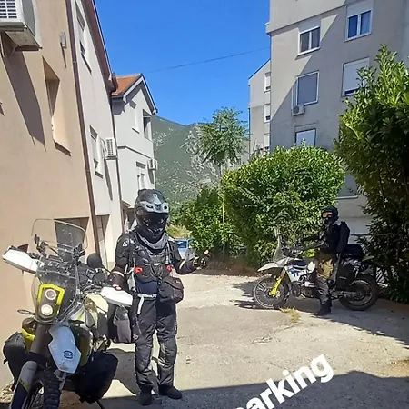 Platz * モスタル