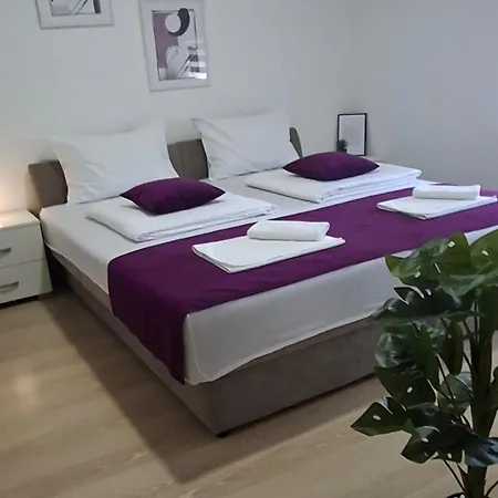 Platz Apartment