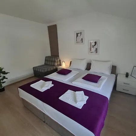 Platz Apartment