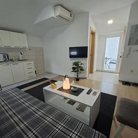 Apartment Platz