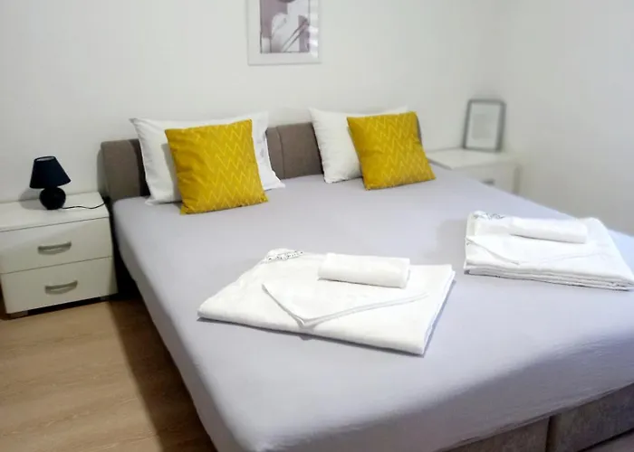 Platz * 모스타르